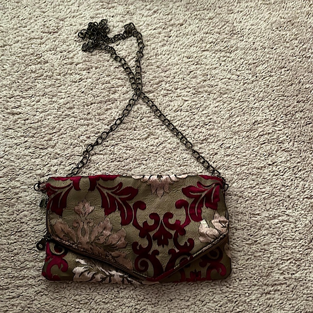 Folded Shoulder Bag (free w/ $30 +purchase just bundle)